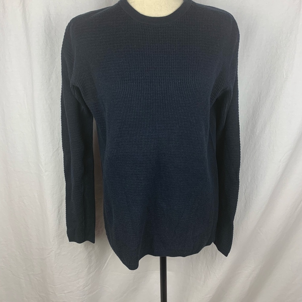 Men’s Vince sweater